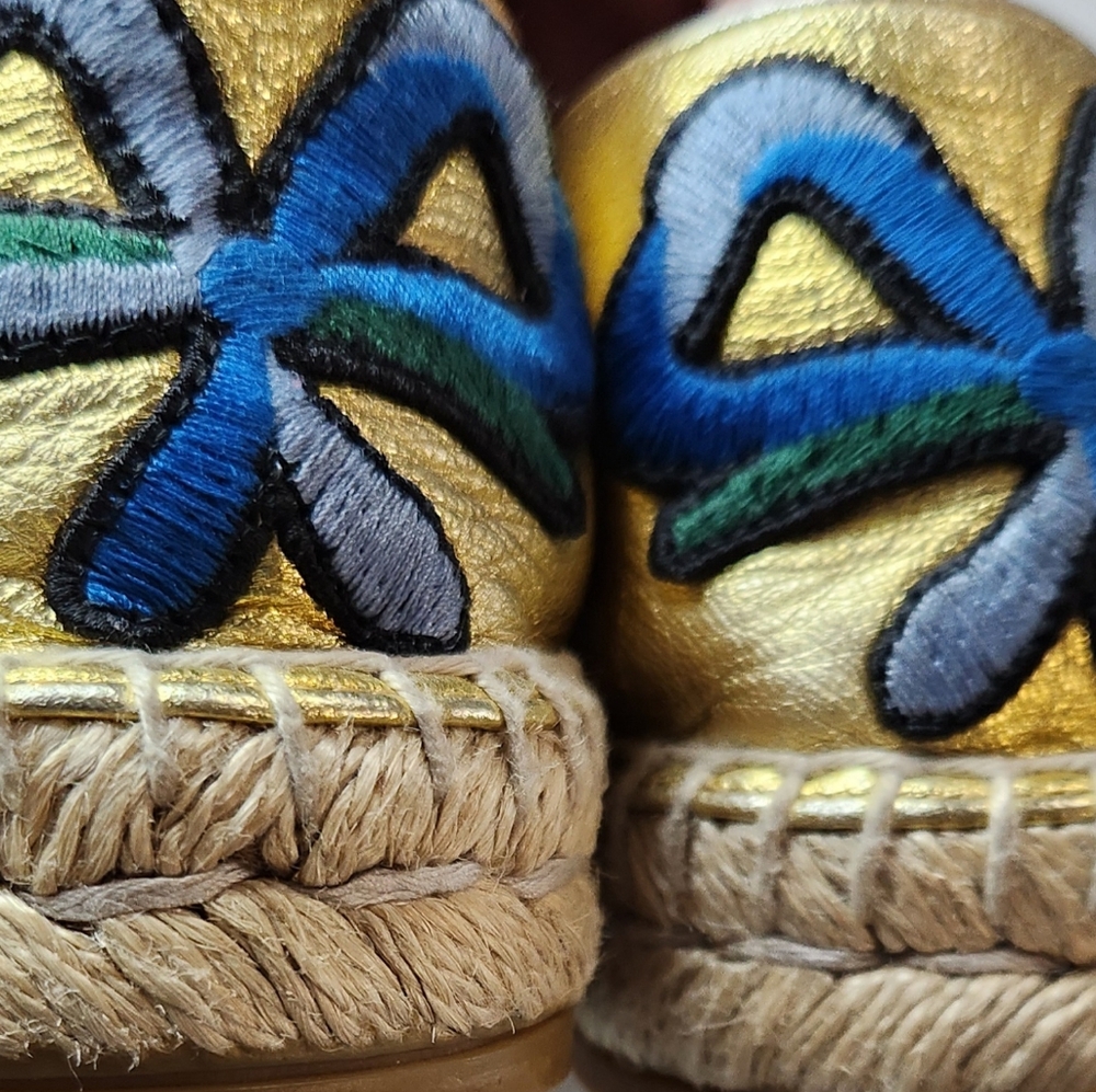 GUCCI  Pilar Leather Floral Embroidered Espadrilles Gold  Size 37.5 EU - Picture 14 of 16